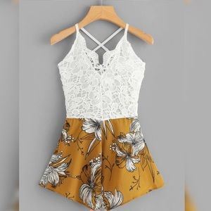 Crochet Lace Panel Bow Tie Back Florals Romper🌼🌿